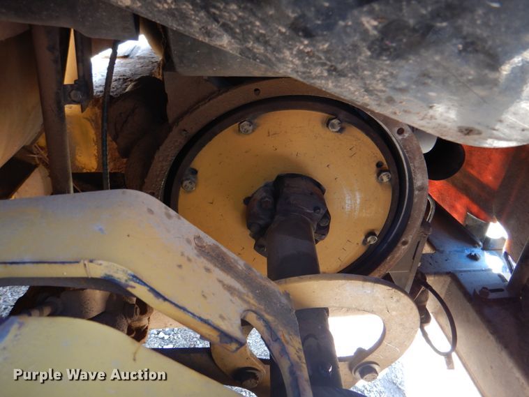 image for item DJ8688 2002 Vermeer BC1000 XL  wood chipper