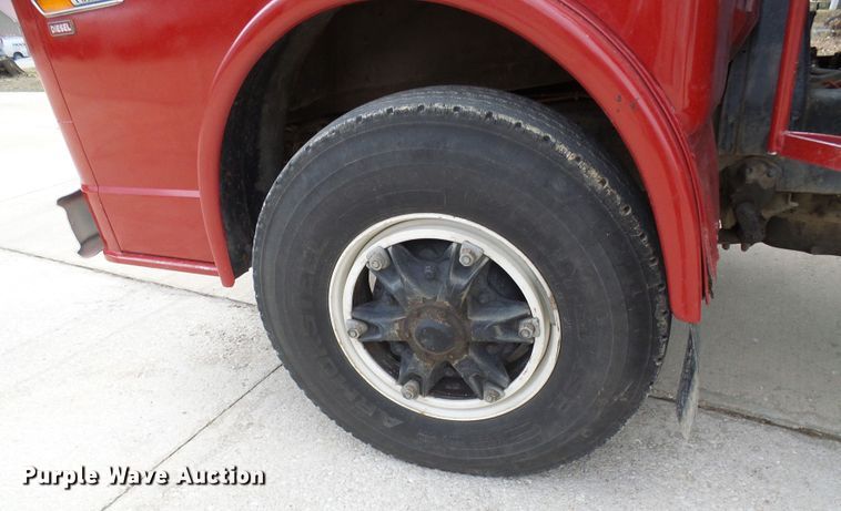 image for item DL0901 1985 Ford 8000  fire truck