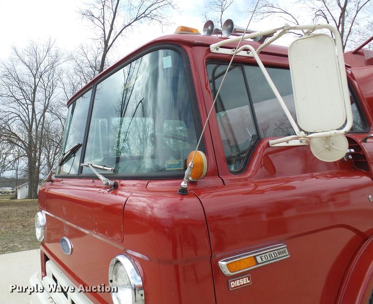 image for item DL0901 1985 Ford 8000  fire truck