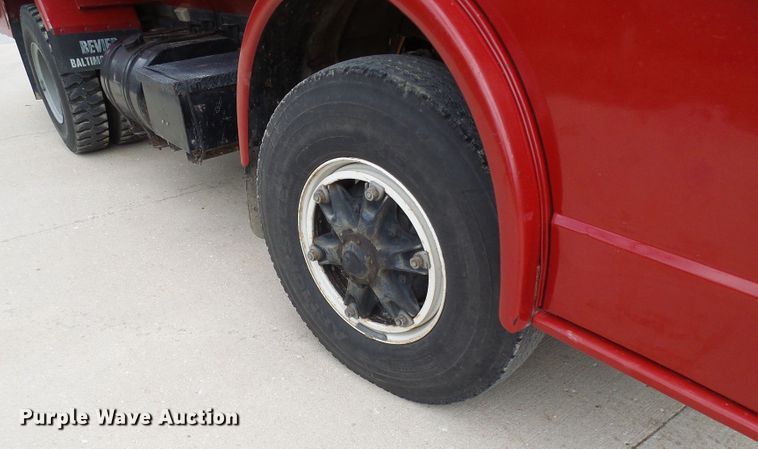 image for item DL0901 1985 Ford 8000  fire truck