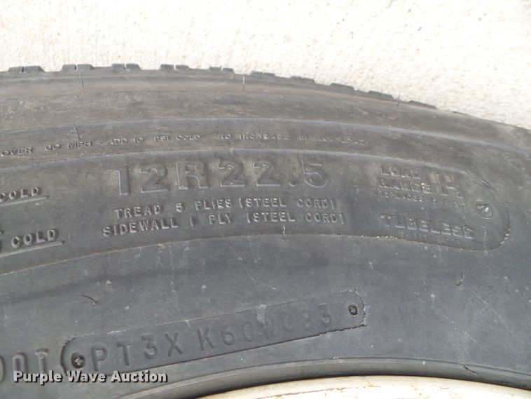 image for item DL0901 1985 Ford 8000  fire truck