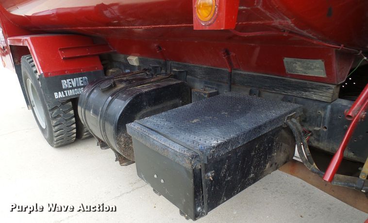 image for item DL0901 1985 Ford 8000  fire truck