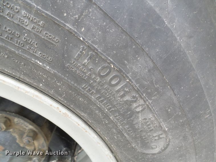 image for item DL0901 1985 Ford 8000  fire truck