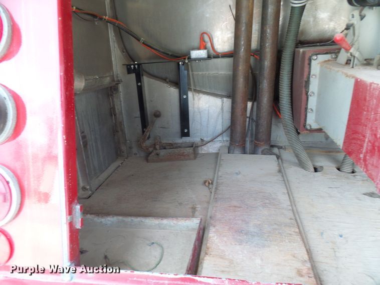 image for item DL0901 1985 Ford 8000  fire truck