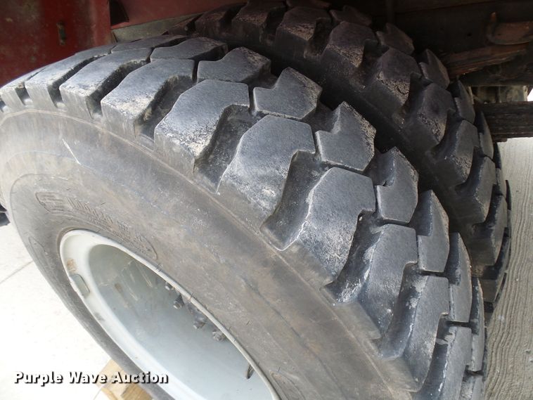 image for item DL0901 1985 Ford 8000  fire truck