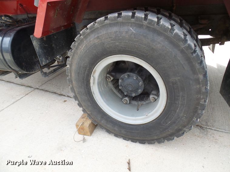 image for item DL0901 1985 Ford 8000  fire truck