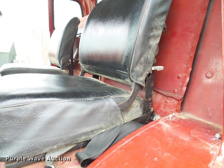 image for item DL0901 1985 Ford 8000  fire truck