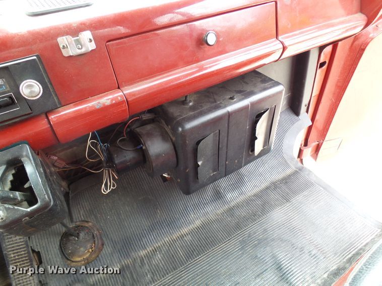 image for item DL0901 1985 Ford 8000  fire truck