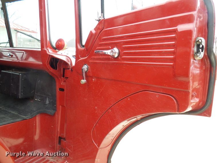 image for item DL0901 1985 Ford 8000  fire truck