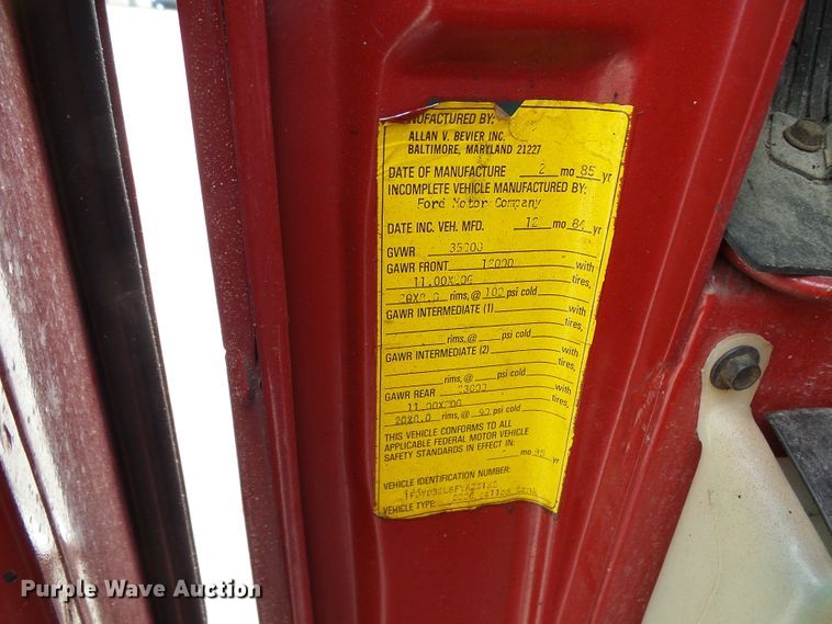 image for item DL0901 1985 Ford 8000  fire truck