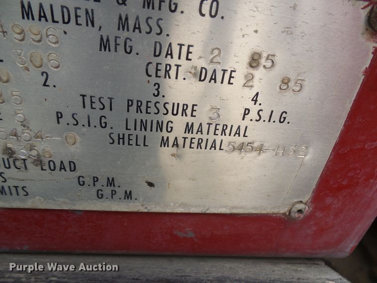 image for item DL0901 1985 Ford 8000  fire truck