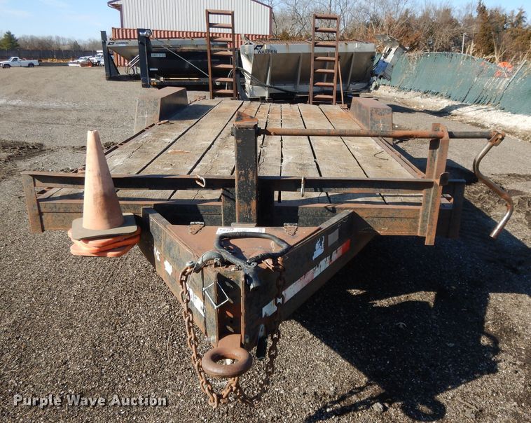 image for item DL2692 2001 Starlite equipment trailer