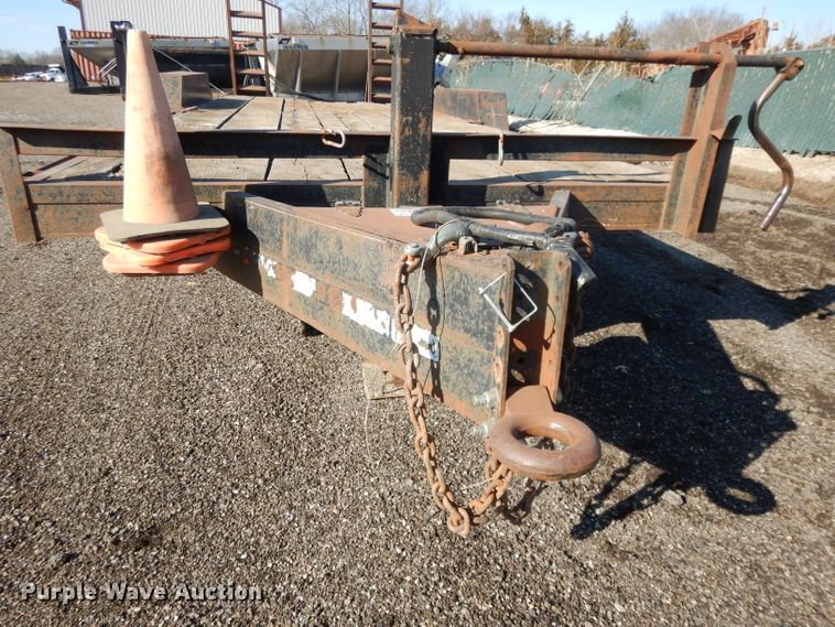 image for item DL2692 2001 Starlite equipment trailer