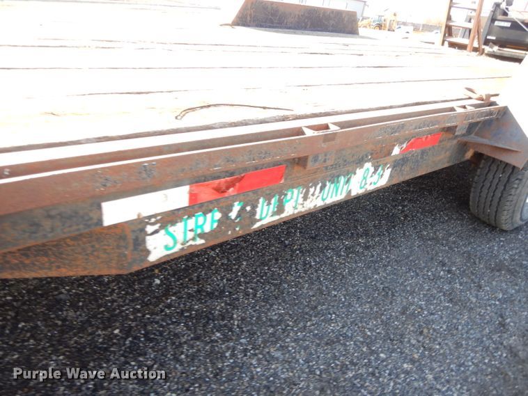 image for item DL2692 2001 Starlite equipment trailer