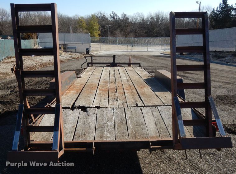 image for item DL2692 2001 Starlite equipment trailer