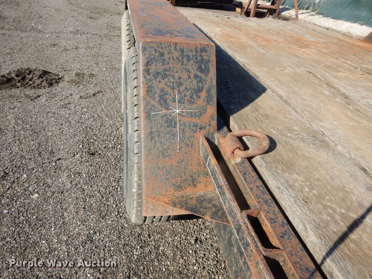 image for item DL2692 2001 Starlite equipment trailer