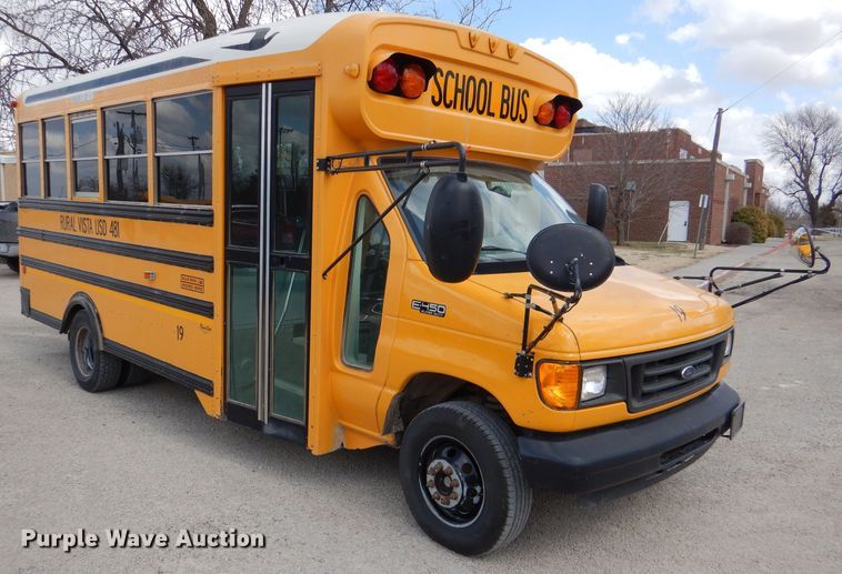 image for item DL4796 2004 Ford E450 Super Duty  school bus