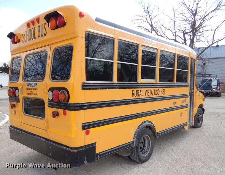 image for item DL4796 2004 Ford E450 Super Duty  school bus
