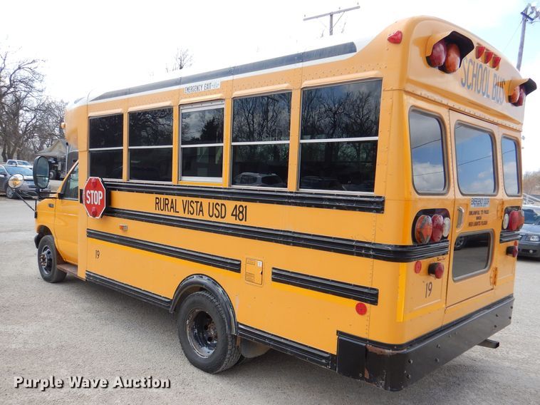 image for item DL4796 2004 Ford E450 Super Duty  school bus