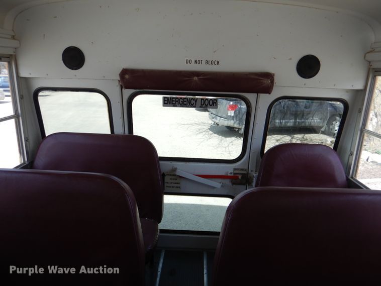 image for item DL4796 2004 Ford E450 Super Duty  school bus