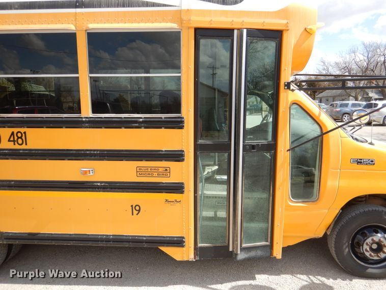 image for item DL4796 2004 Ford E450 Super Duty  school bus