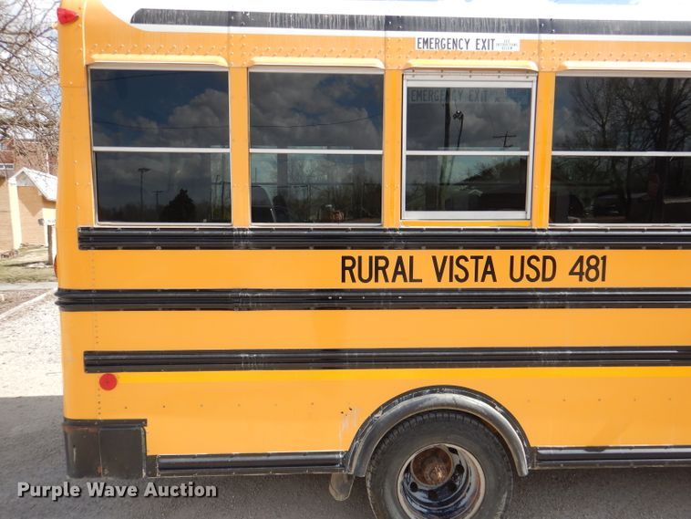 image for item DL4796 2004 Ford E450 Super Duty  school bus