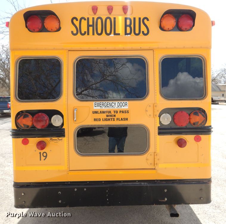 image for item DL4796 2004 Ford E450 Super Duty  school bus