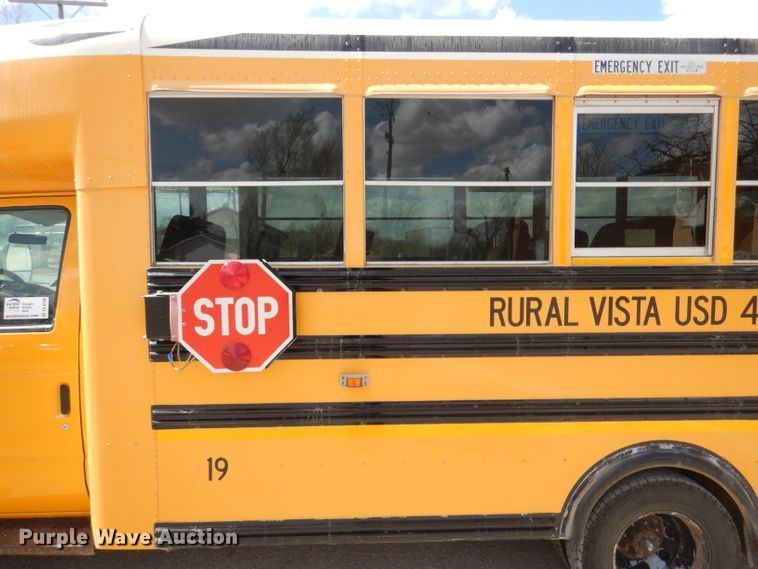 image for item DL4796 2004 Ford E450 Super Duty  school bus