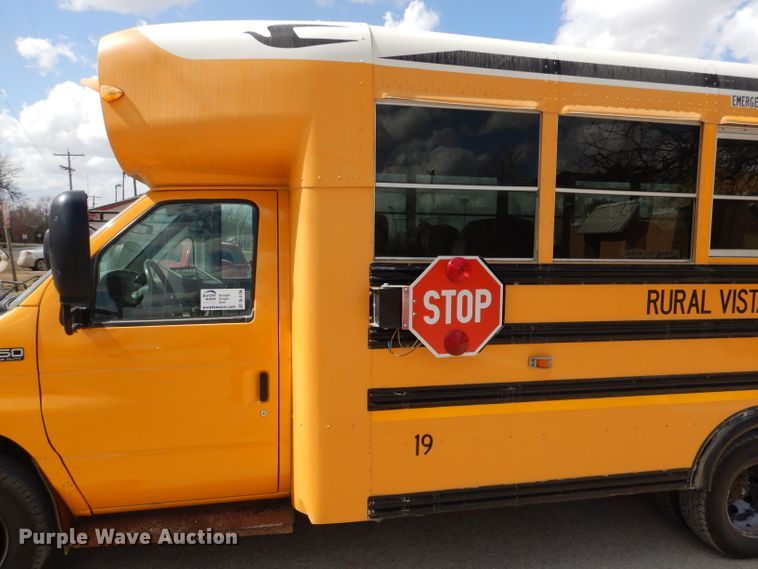 image for item DL4796 2004 Ford E450 Super Duty  school bus