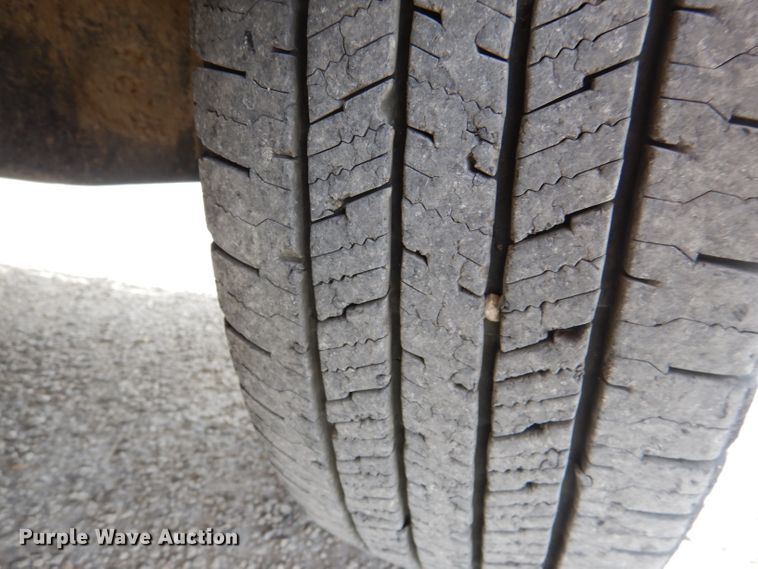 image for item DL4796 2004 Ford E450 Super Duty  school bus