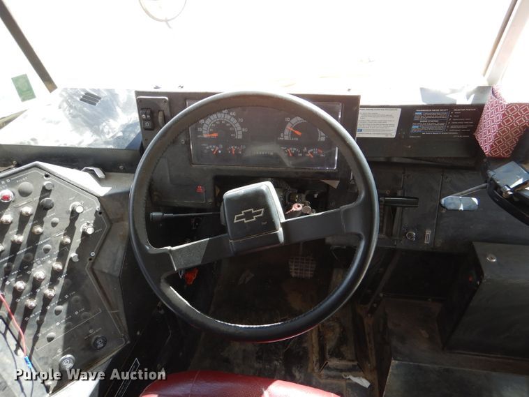 image for item DL4797 2000 Chevrolet Blue Bird  school bus