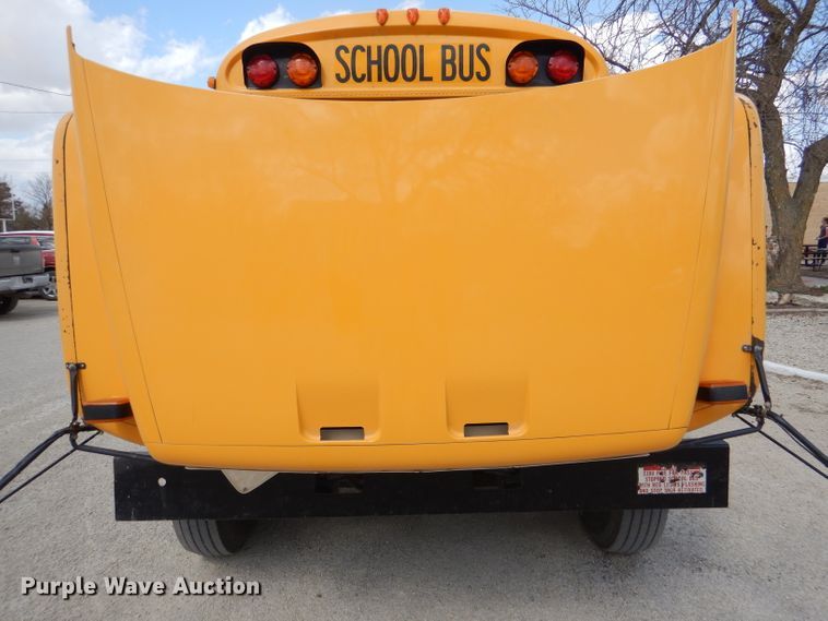 image for item DL4797 2000 Chevrolet Blue Bird  school bus