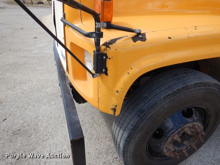 image for item DL4797 2000 Chevrolet Blue Bird  school bus