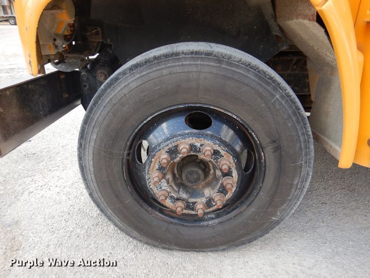 image for item DL4797 2000 Chevrolet Blue Bird  school bus