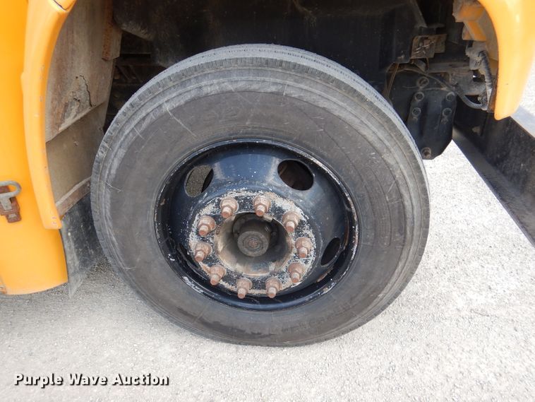 image for item DL4797 2000 Chevrolet Blue Bird  school bus