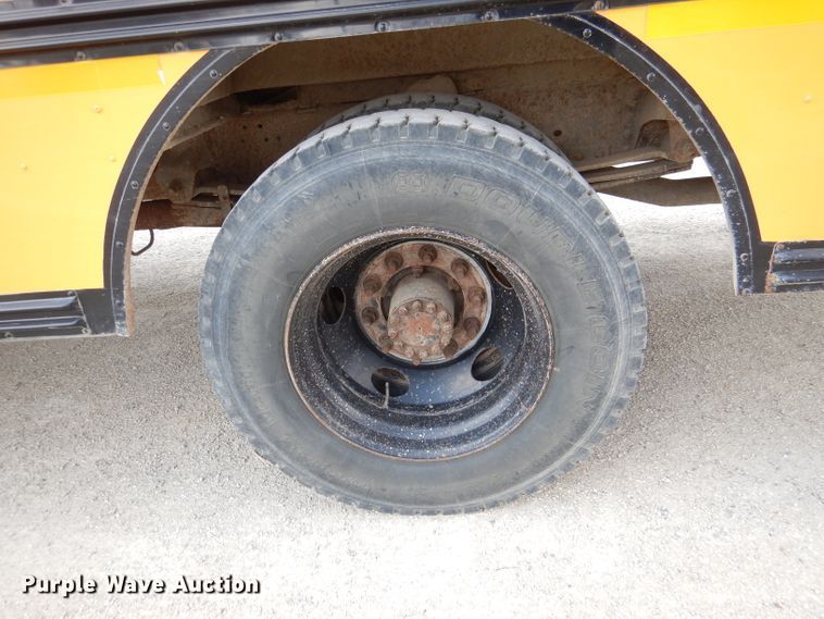 image for item DL4797 2000 Chevrolet Blue Bird  school bus