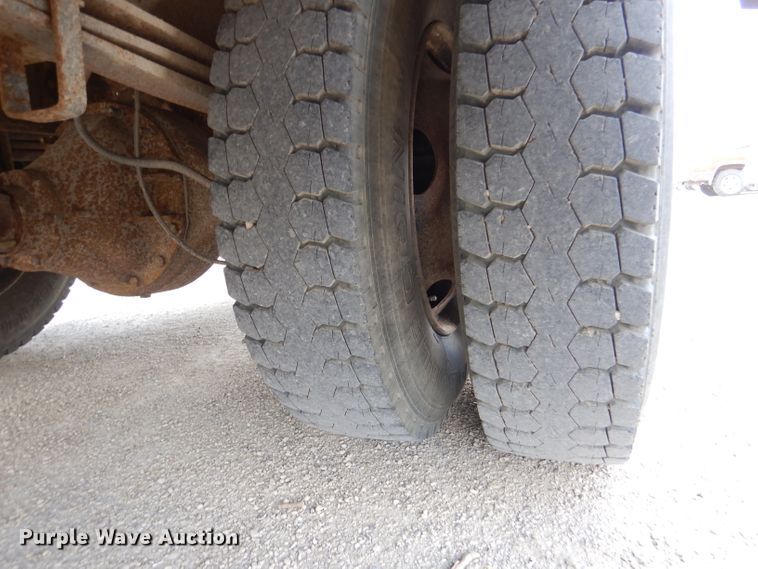 image for item DL4797 2000 Chevrolet Blue Bird  school bus