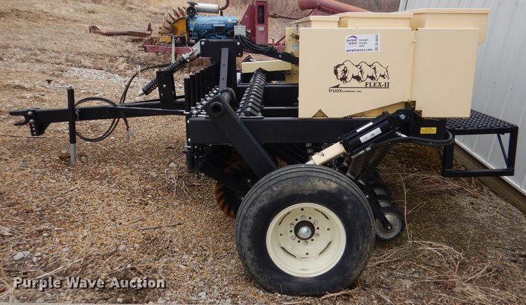 image for item DL4843 Traux FLXII-816  grain drill