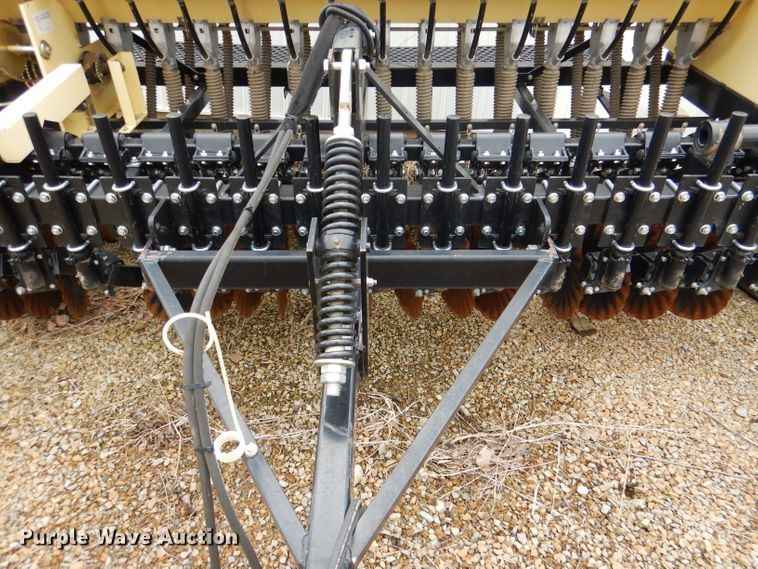 image for item DL4843 Traux FLXII-816  grain drill