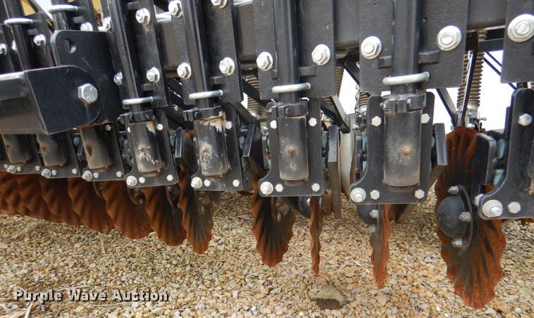 image for item DL4843 Traux FLXII-816  grain drill