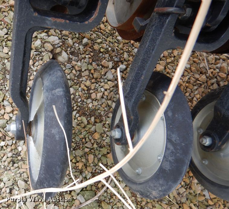 image for item DL4843 Traux FLXII-816  grain drill