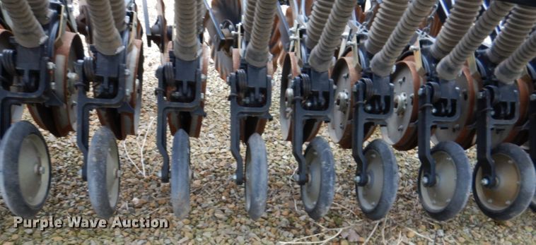 image for item DL4843 Traux FLXII-816  grain drill