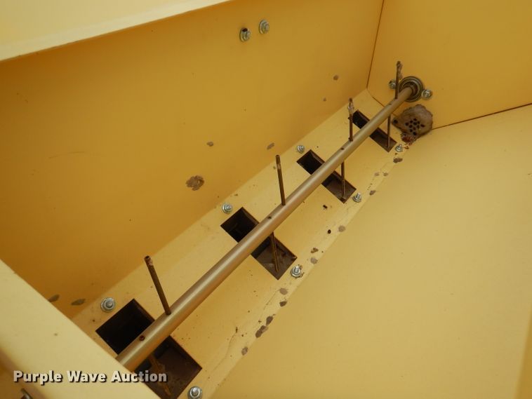 image for item DL4843 Traux FLXII-816  grain drill