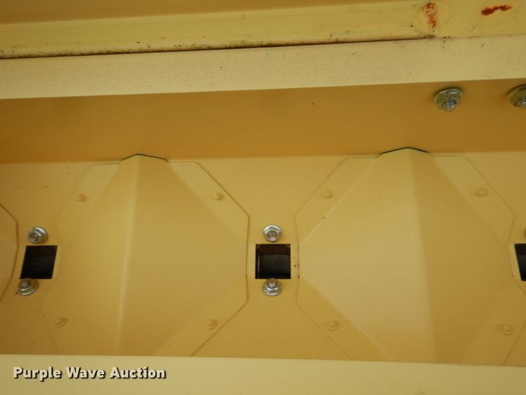 image for item DL4843 Traux FLXII-816  grain drill