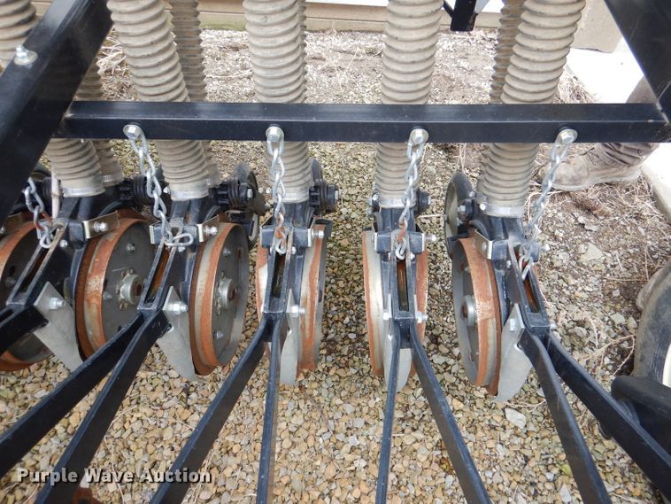 image for item DL4843 Traux FLXII-816  grain drill