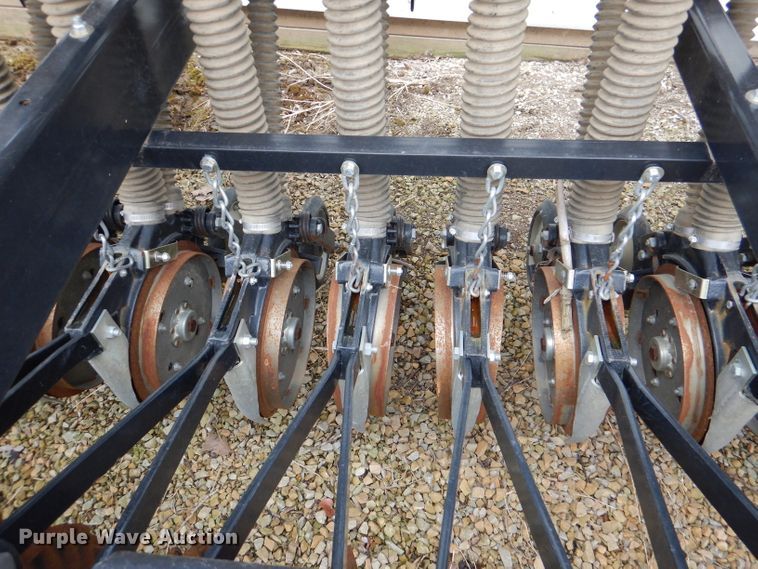 image for item DL4843 Traux FLXII-816  grain drill