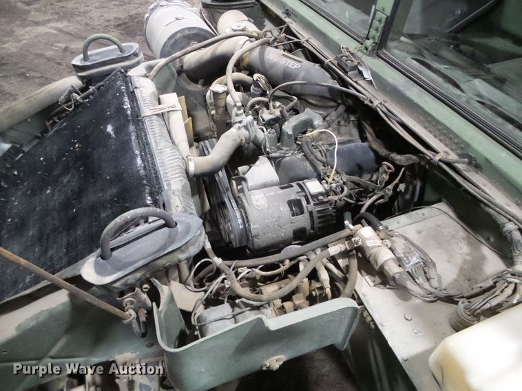 image for item EK9763 1989 Am General M998 Humvee  SUV