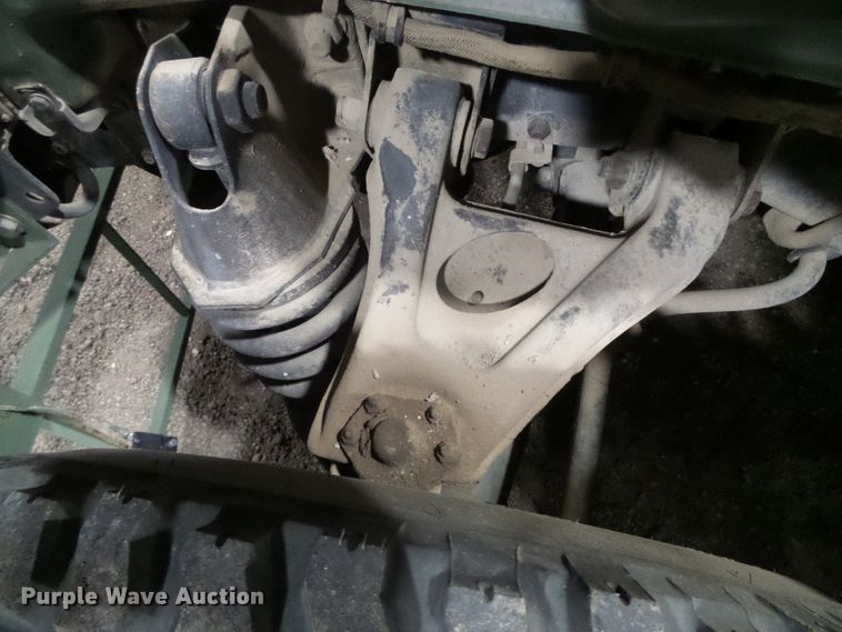 image for item EK9763 1989 Am General M998 Humvee  SUV