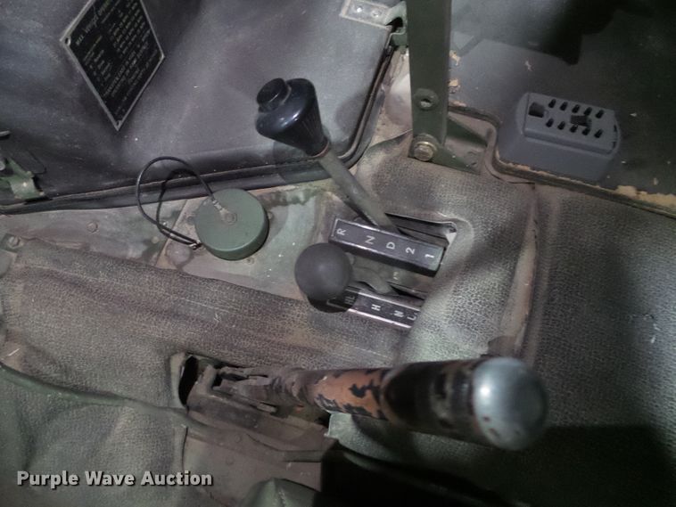 image for item EK9763 1989 Am General M998 Humvee  SUV