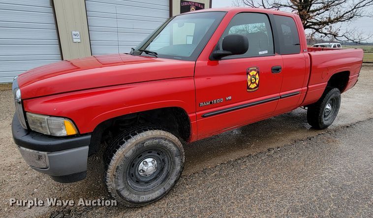 image for item FL9097 2001 Dodge Ram 1500  Quad Cab pickup truck